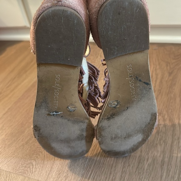 Sole Society pink suede Koa fringe sandals - Picture 6 of 6
